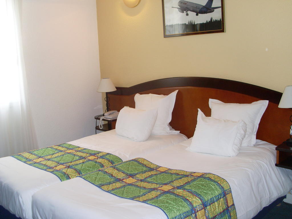 Hotel Air Plus Orly Room photo
