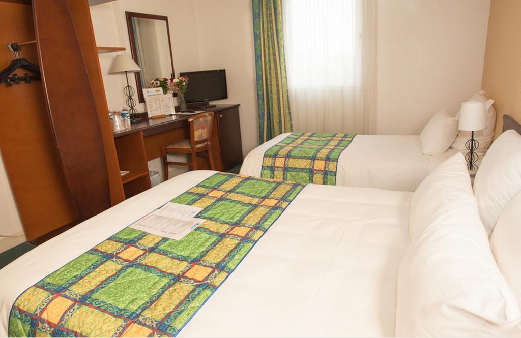 Hotel Air Plus Orly Room photo