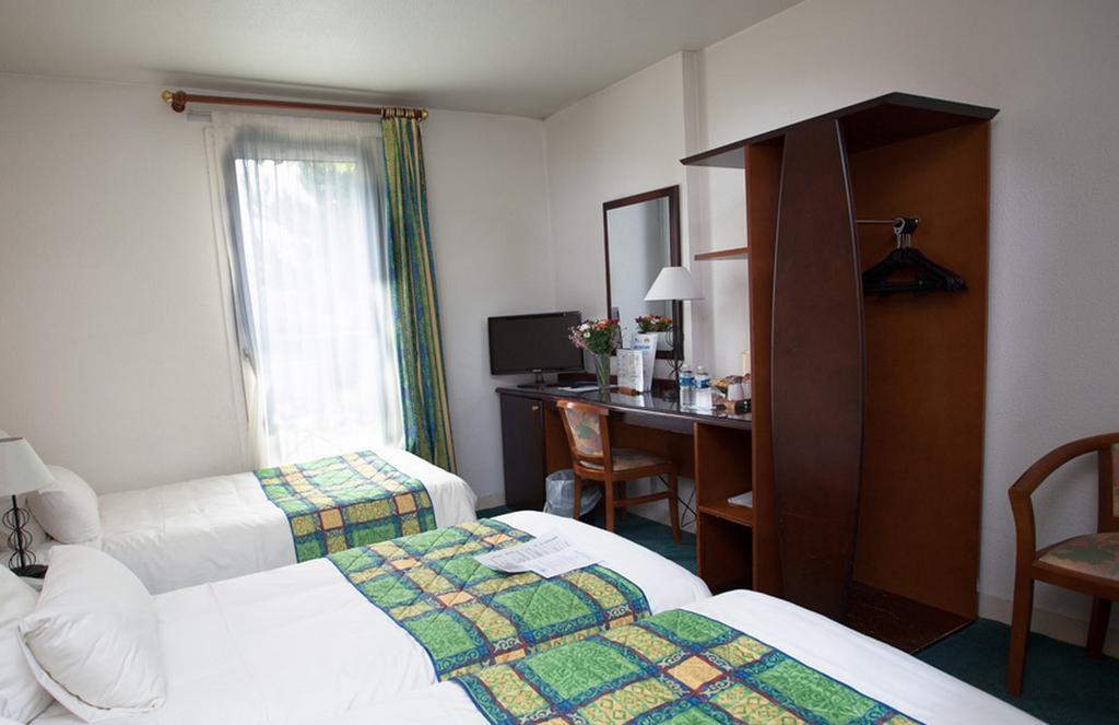 Hotel Air Plus Orly Room photo