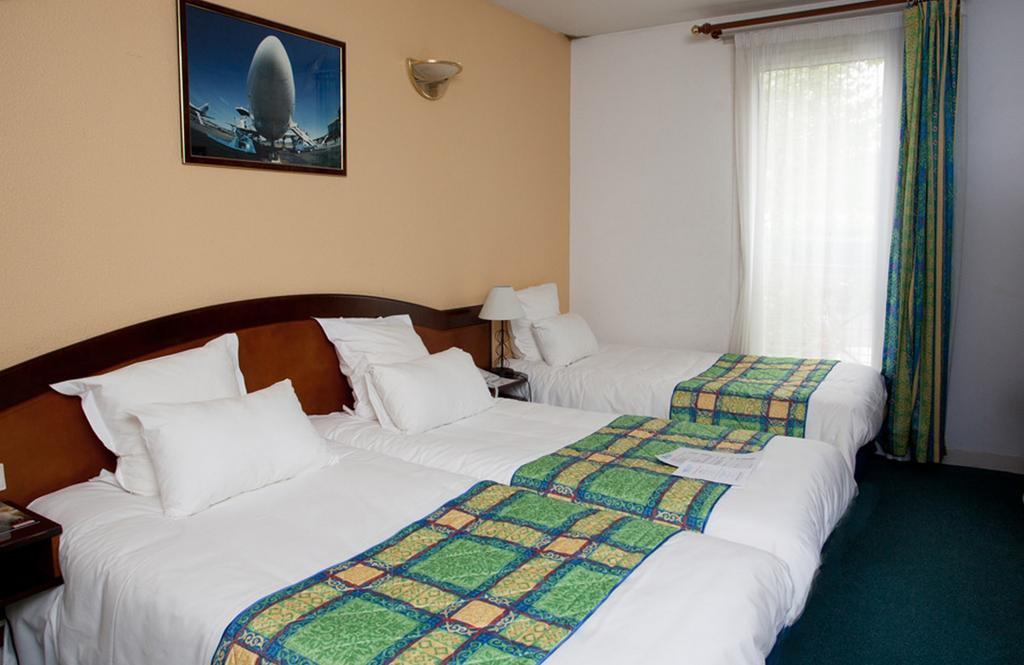 Hotel Air Plus Orly Room photo