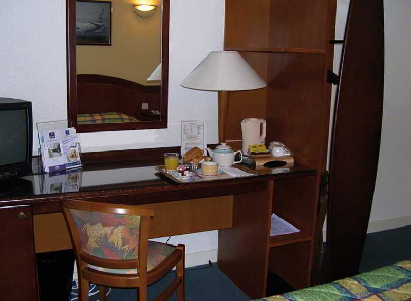 Hotel Air Plus Orly Room photo